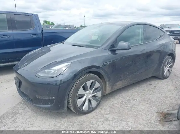 7SAYGDEEXRF038444 2024 TESLA MODEL Y - Image 2