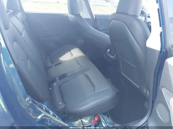 7SAYGDEEXRF044292 2024 TESLA MODEL Y - Image 8