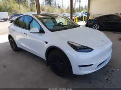7SAYGDEEXRF047760 2024 TESLA MODEL Y