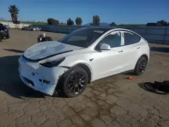 7SAYGDEEXRF052571 2024 TESLA MODEL Y