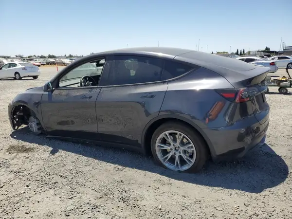 7SAYGDEEXRF058614 2024 TESLA MODEL Y - Image 2