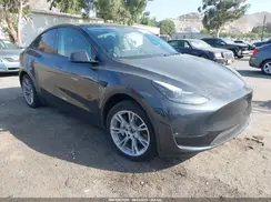 7SAYGDEEXRF061352 2024 TESLA MODEL Y