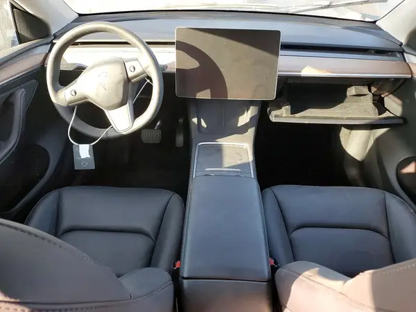 7SAYGDEEXRF063523 2024 TESLA MODEL Y - Image 8