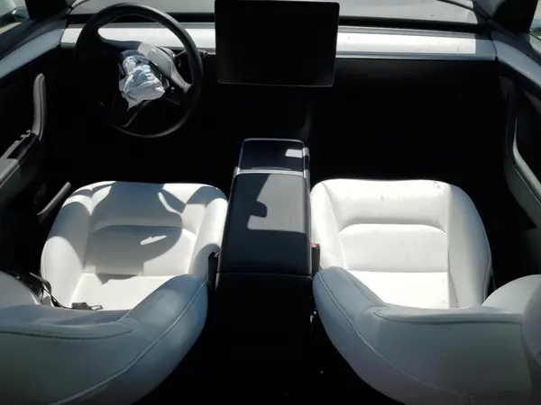 7SAYGDEEXRF065160 2024 TESLA MODEL Y - Image 8