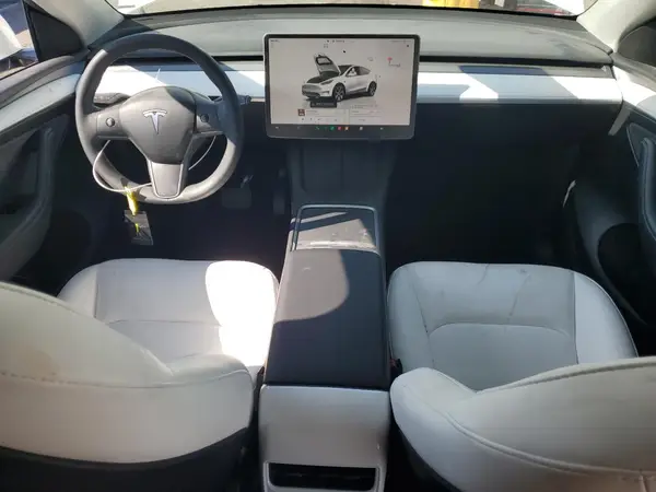 7SAYGDEEXRF065871 2024 TESLA MODEL Y - Image 8