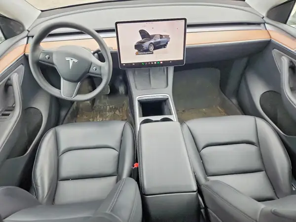 7SAYGDEEXRF074411 2024 TESLA MODEL Y - Image 8