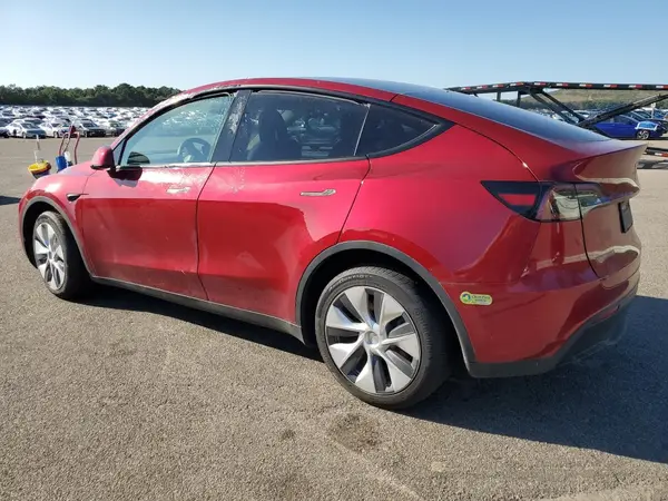 7SAYGDEEXRF085070 2024 TESLA MODEL Y - Image 2