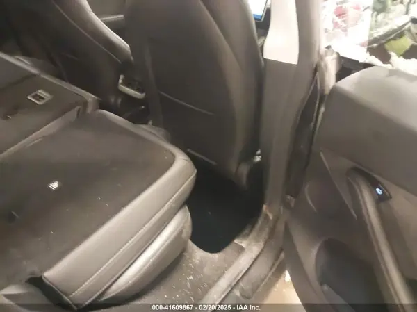 7SAYGDEEXRF085795 2024 TESLA MODEL Y - Image 8