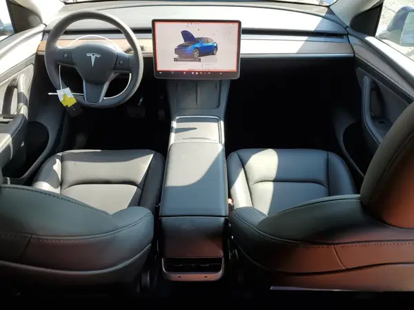 7SAYGDEEXRF086509 2024 TESLA MODEL Y - Image 8