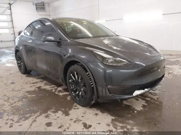 7SAYGDEEXRF101364 2024 TESLA MODEL Y - Image 1