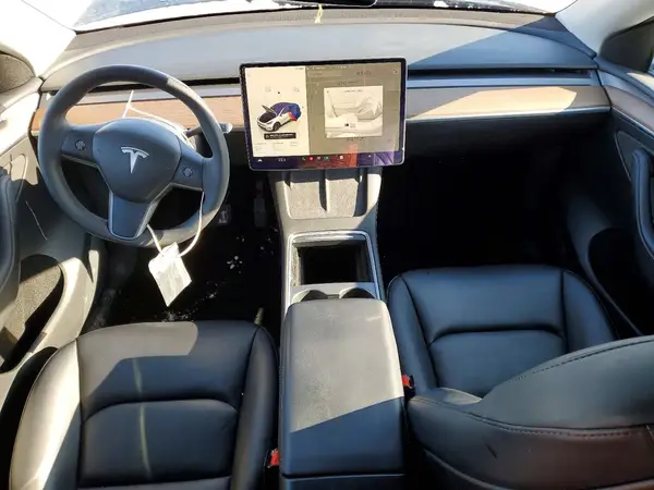 7SAYGDEEXRF111053 2024 TESLA MODEL Y - Image 8