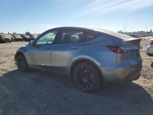 7SAYGDEEXRF116480 2024 TESLA MODEL Y - Image 2