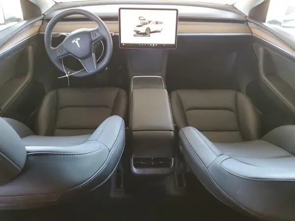 7SAYGDEEXRF122859 2024 TESLA MODEL Y - Image 8