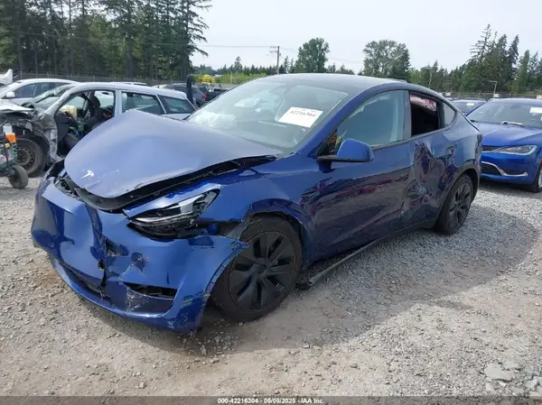 7SAYGDEEXRF128967 2024 TESLA MODEL Y - Image 2