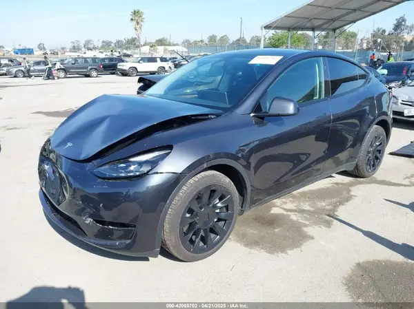 7SAYGDEEXRF146109 2024 TESLA MODEL Y - Image 2