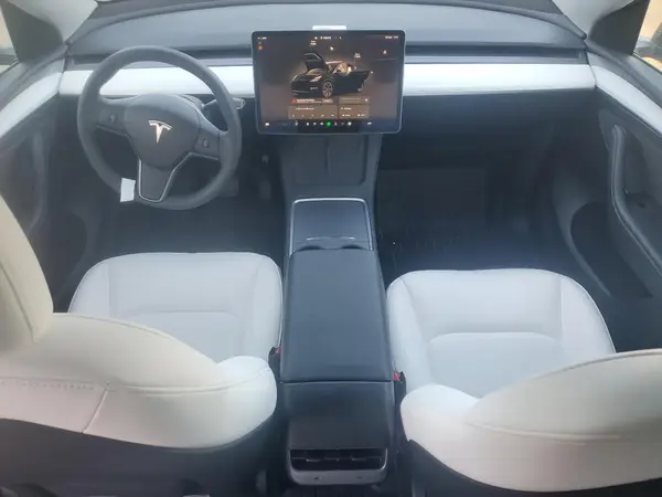 7SAYGDEEXRF152752 2024 TESLA MODEL Y - Image 8