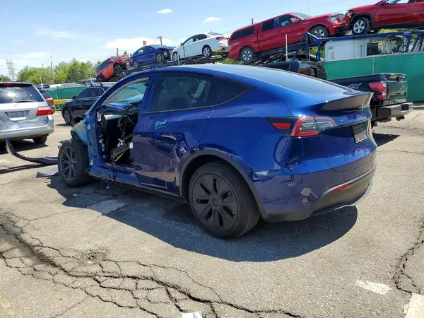 7SAYGDEEXRF153223 2024 TESLA MODEL Y - Image 2