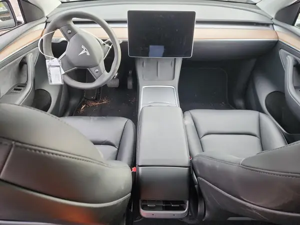 7SAYGDEEXRF157918 2024 TESLA MODEL Y - Image 8