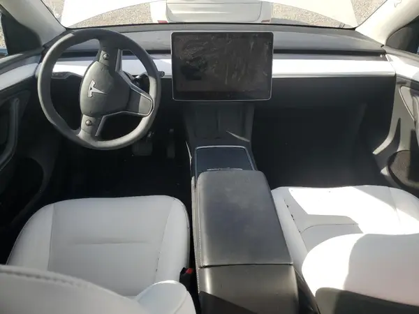 7SAYGDEEXRF159605 2024 TESLA MODEL Y - Image 8