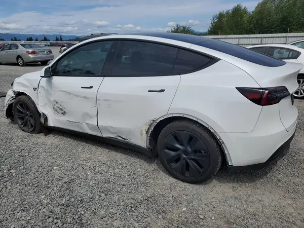7SAYGDEEXRF162231 2024 TESLA MODEL Y - Image 2