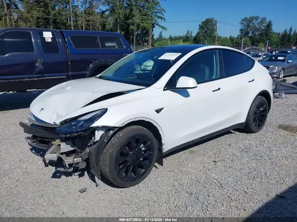 7SAYGDEEXRF164237 2024 TESLA MODEL Y - Image 2