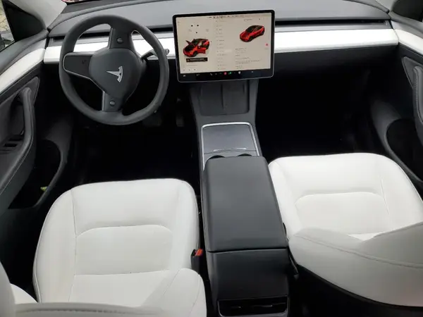 7SAYGDEEXRF165775 2024 TESLA MODEL Y - Image 8