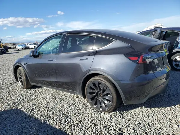 7SAYGDEEXRF177523 2024 TESLA MODEL Y - Image 2