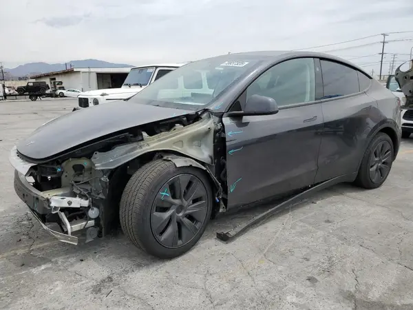 7SAYGDEEXRF180874 2024 TESLA MODEL Y - Image 1