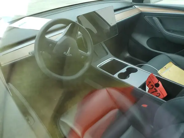 7SAYGDEEXRF180874 2024 TESLA MODEL Y - Image 8