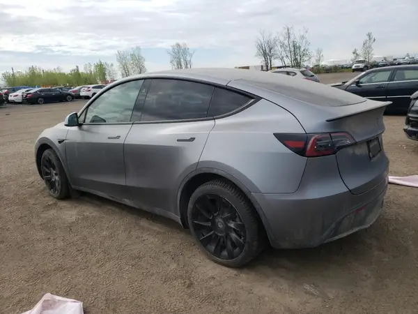7SAYGDEEXRF181989 2024 TESLA MODEL Y - Image 2