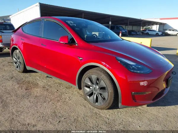 7SAYGDEEXRF191471 2024 TESLA MODEL Y - Image 1