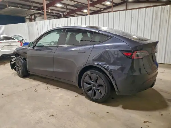 7SAYGDEEXRF197089 2024 TESLA MODEL Y - Image 2
