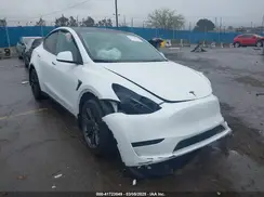 7SAYGDEEXRF230169 2024 TESLA MODEL Y