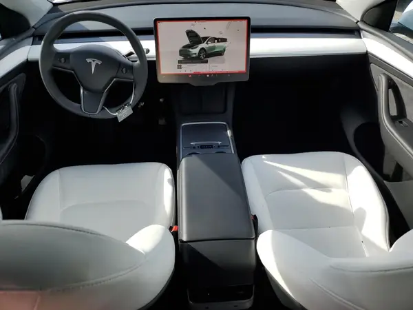 7SAYGDEEXRF981305 2024 TESLA MODEL Y - Image 8