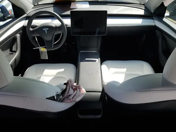 7SAYGDEEXRF983989 2024 TESLA MODEL Y - Image 8