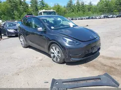 7SAYGDEEXRF984463 2024 TESLA MODEL Y