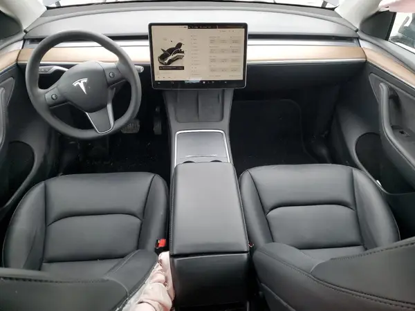 7SAYGDEEXRF988853 2024 TESLA MODEL Y - Image 8