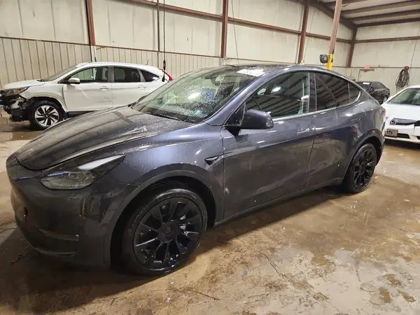 7SAYGDEEXRF991008 2024 TESLA MODEL Y - Image 1