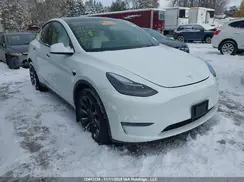7SAYGDEEXRF991087 2024 TESLA MODEL Y
