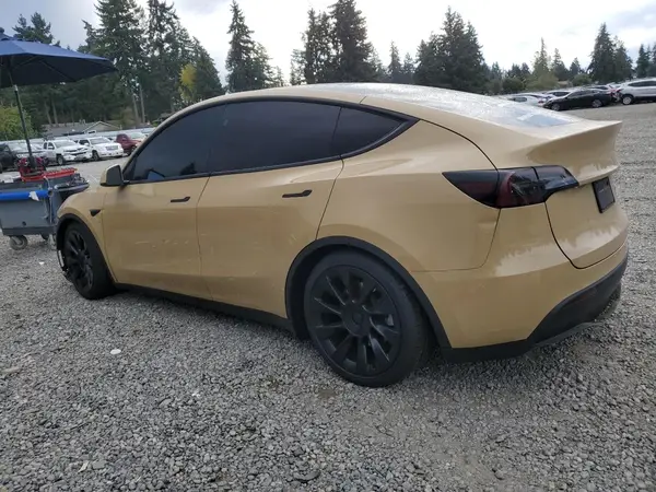 7SAYGDEEXRF994331 2024 TESLA MODEL Y - Image 2