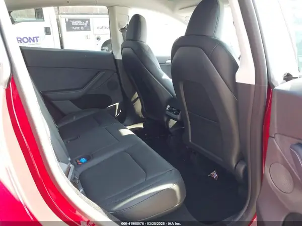 7SAYGDEEXSA340464 2025 TESLA MODEL Y - Image 8