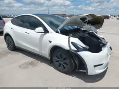 7SAYGDEEXSA353134 2025 TESLA MODEL Y