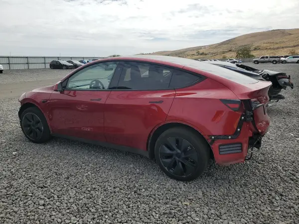 7SAYGDEEXSF238598 2025 TESLA MODEL Y - Image 2