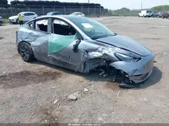 7SAYGDEEXSF291365 2025 TESLA MODEL Y