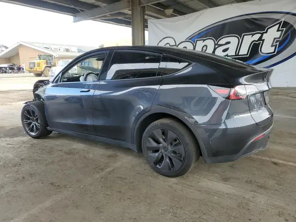 7SAYGDEEXSF308181 2025 TESLA MODEL Y - Image 2