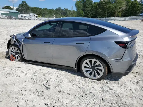 7SAYGDEEXTA382117 2026 TESLA MODEL Y - Image 2