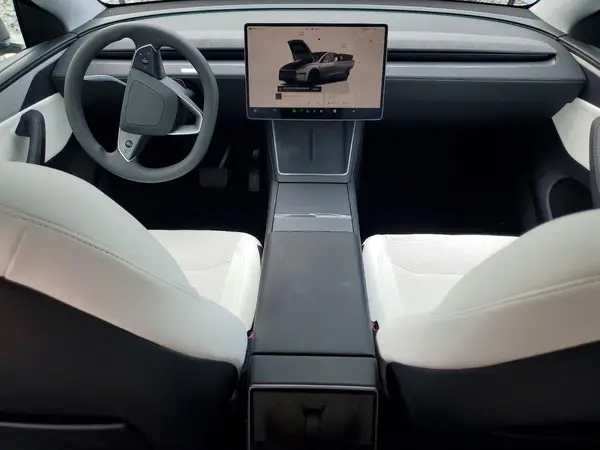 7SAYGDEEXTA382585 2026 TESLA MODEL Y - Image 8