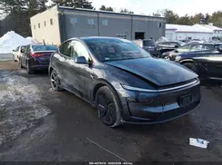 7SAYGDEEXTA384806 2026 TESLA MODEL Y
