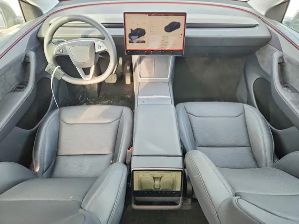 7SAYGDEEXTA385566 2026 TESLA MODEL Y - Image 8