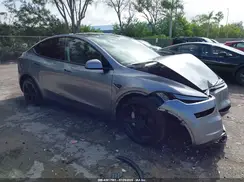7SAYGDEEXTA386653 2026 TESLA MODEL Y